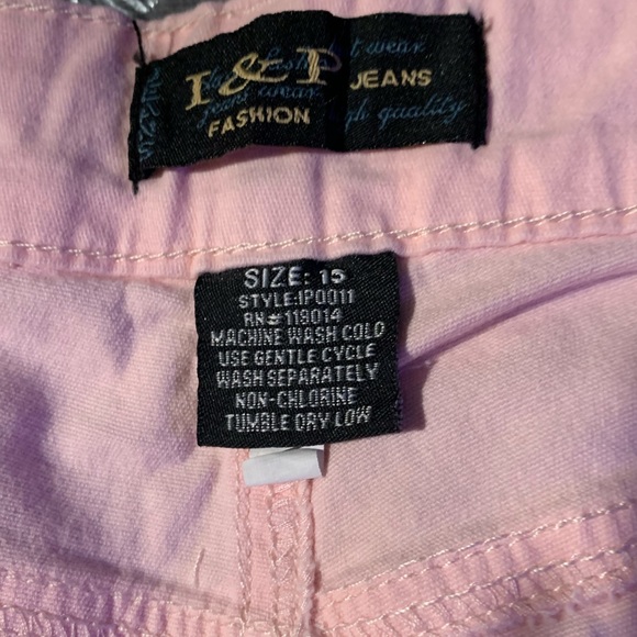 Womens I&P Shorts - Picture 9 of 9